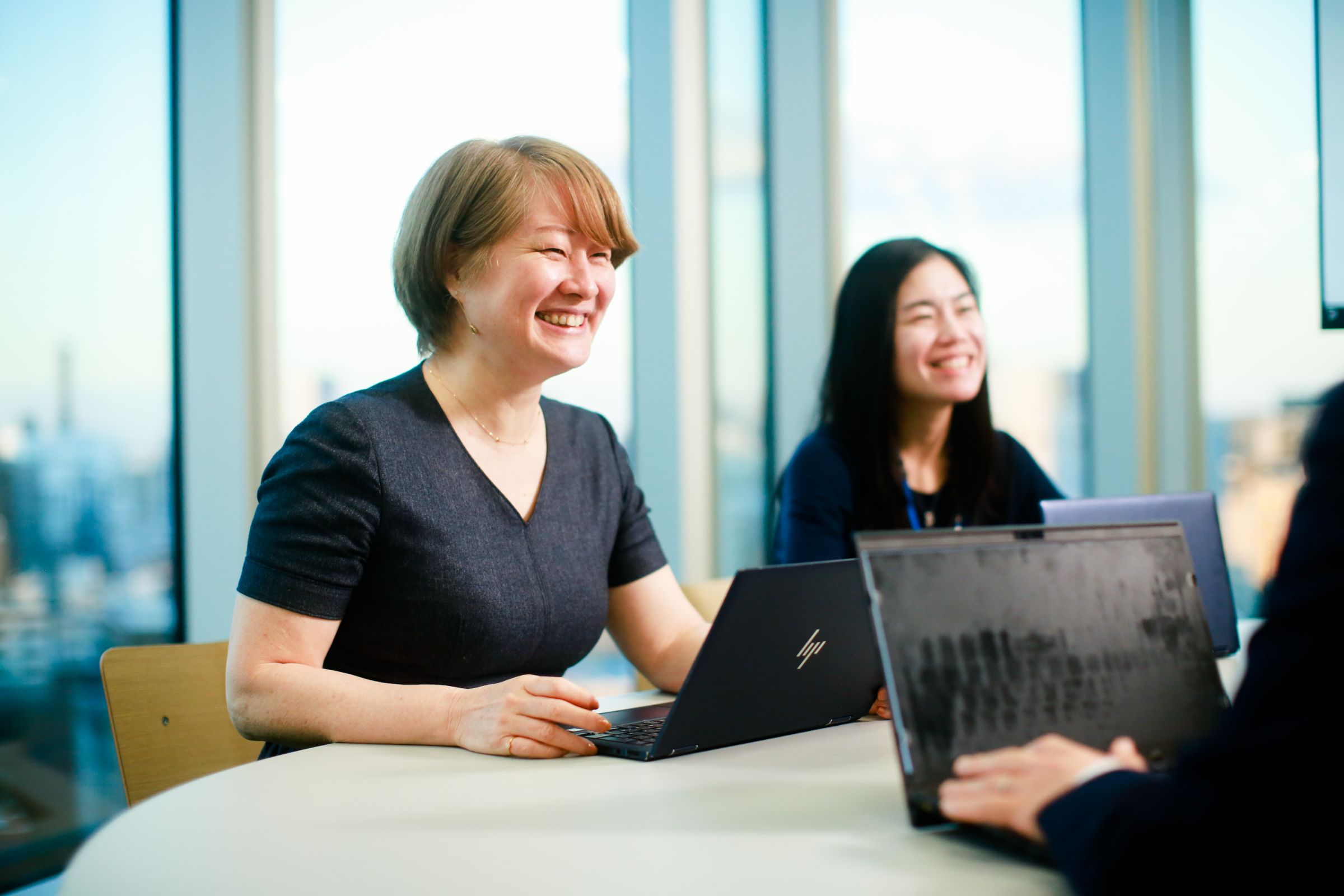 プロジェクト推進のコツは「関係省庁の考えを理解し、全体のゴールをどこに置くか。ユーザー視点の把握も重要です」と語る住田の写真。