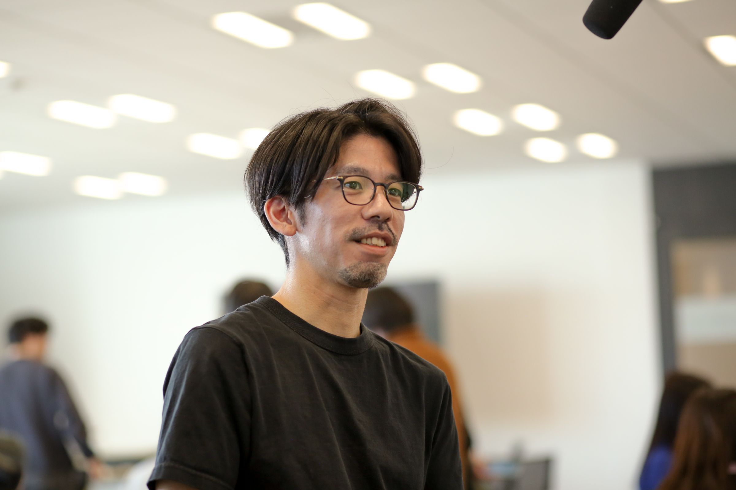 「プロダクトに関してディスカッションしたり、意思決定したり、考えたりしています」と語るシンプレクス 前田氏の写真