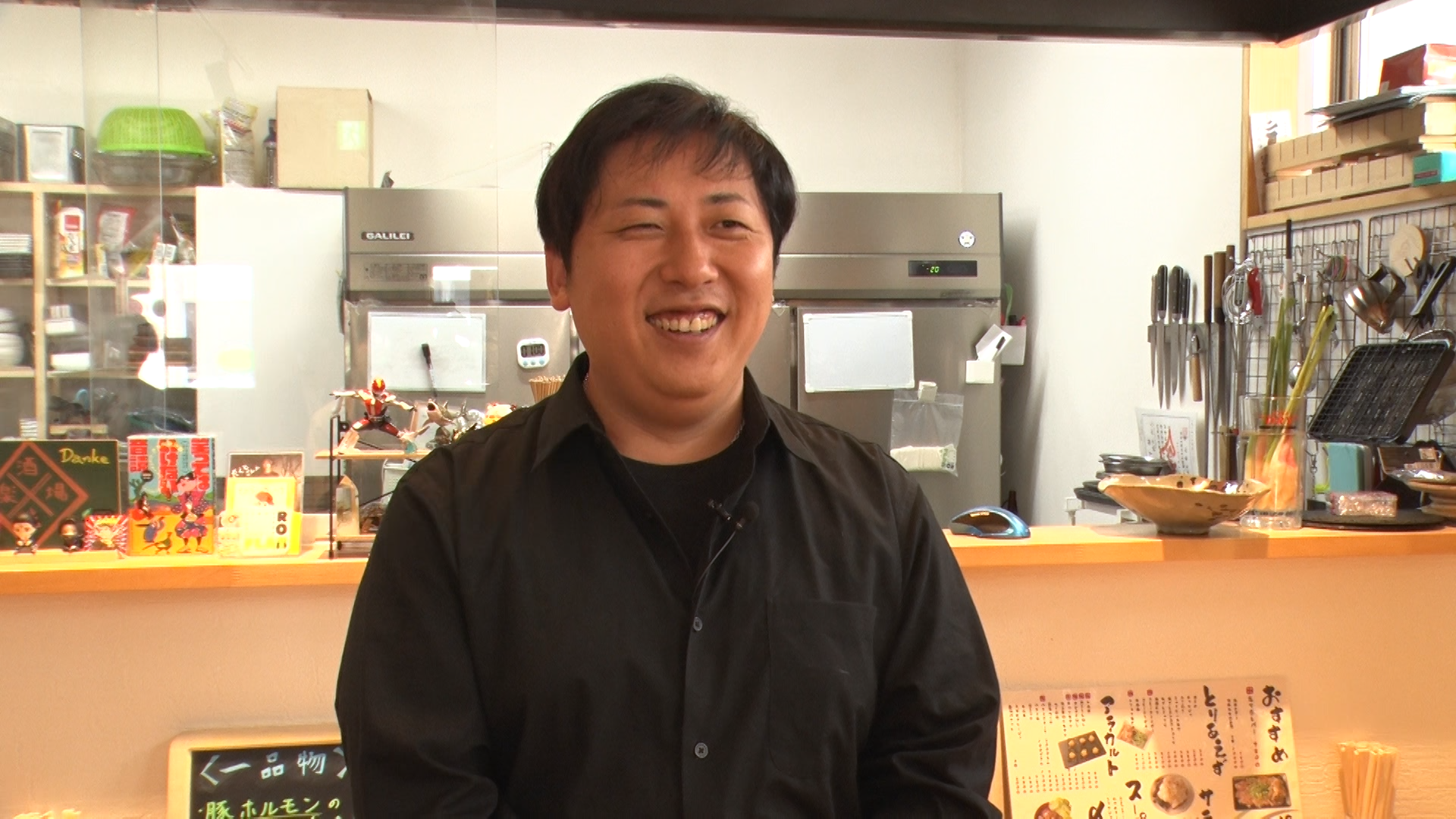 三島広小路エリアにある「居酒屋 颯人」店長の徳永 拓人氏。